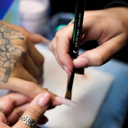 100% Kolinsky Crimped Acrylic Brush